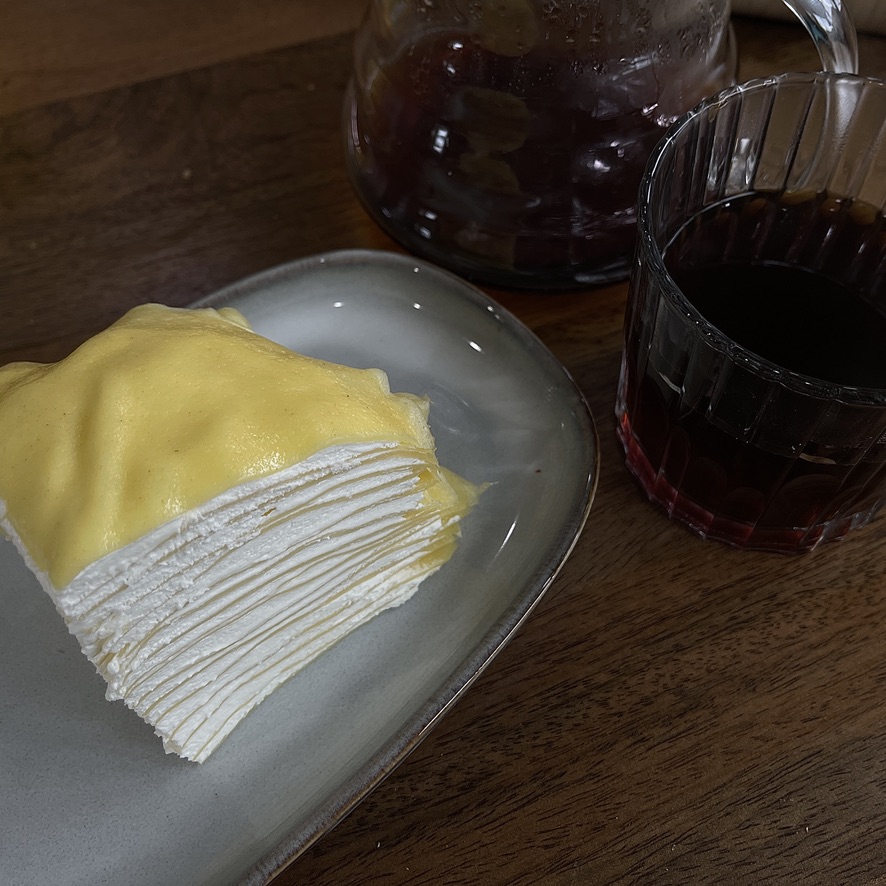 Mille-crêpe cake and cold brew